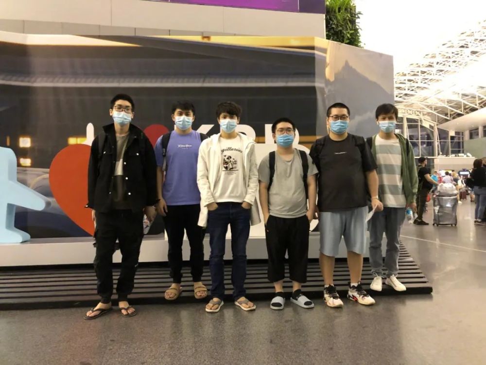 逆足射门 逆足射门